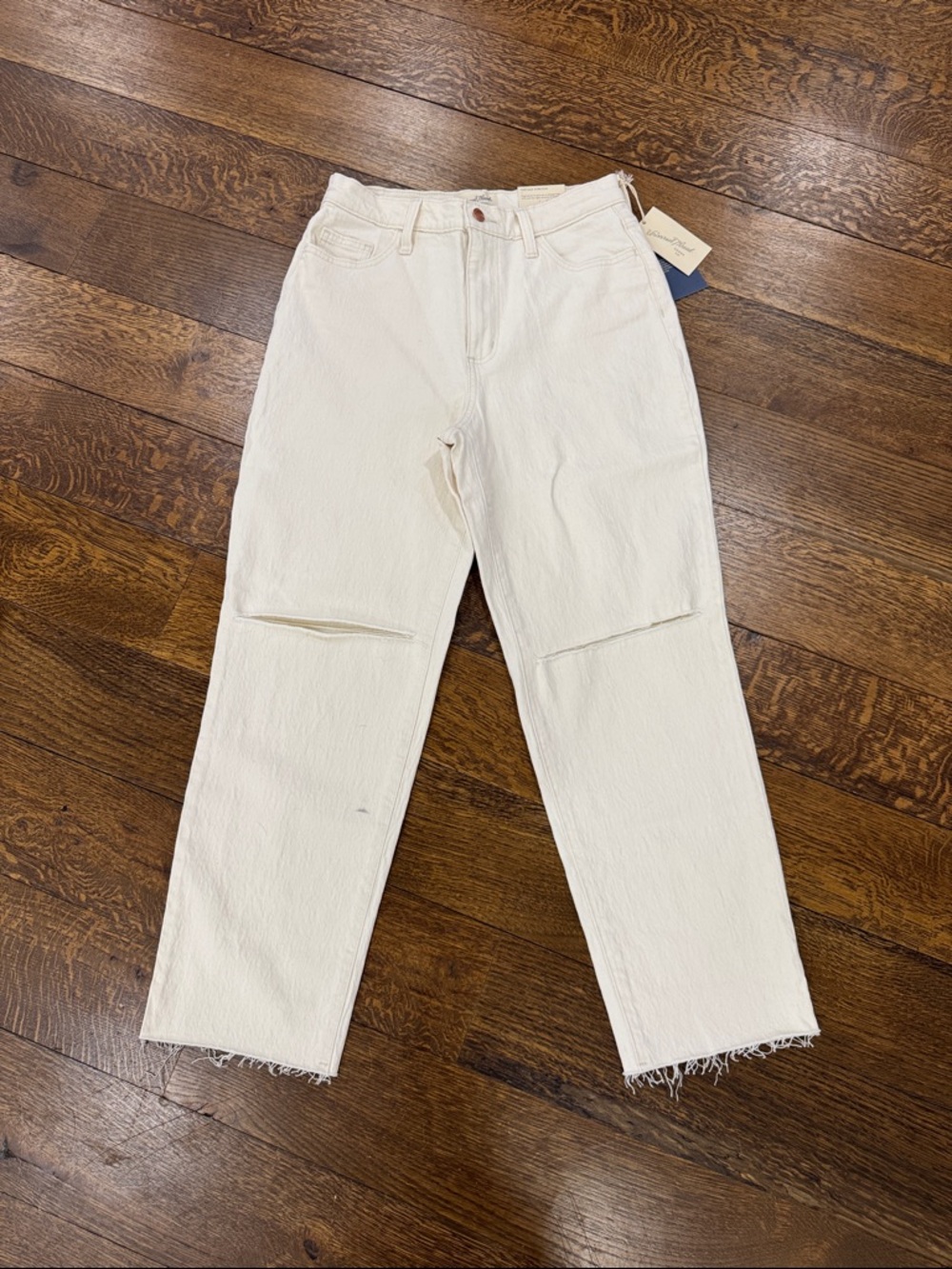 NWT Universal Threads Women's High-Rise White Straight-Leg Jeans